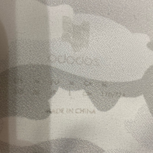 Ododos gray & white leggings with side pocket - Size Medium - Picture 3 of 9